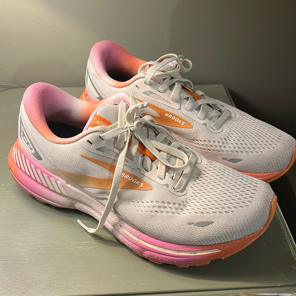 Brooks Adrenaline GTS